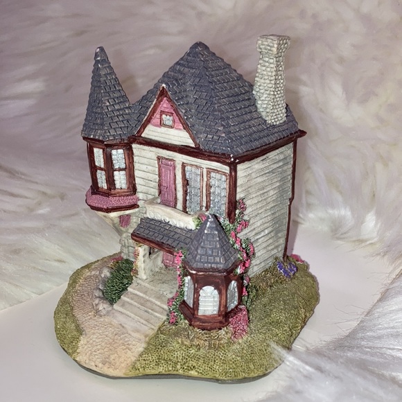 NAGUNYA Mini Victorian House Sculpture Decor - Picture 3 of 9